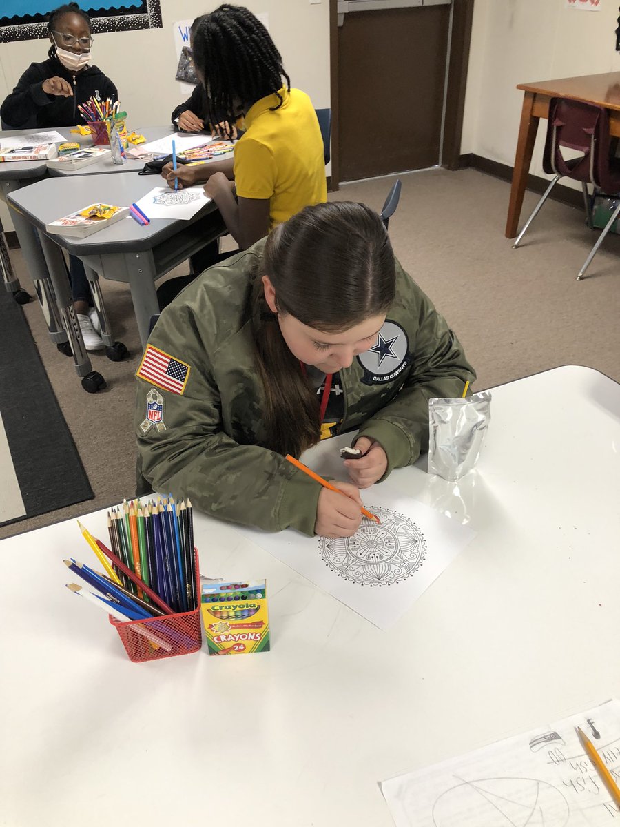MorganALambert's tweet photo. Our first Club day was a success!!  Creative coloring with 5th and 6th grade students!  @CISDWalker @OfficialCISD https://t.co/mLozPCqzeP