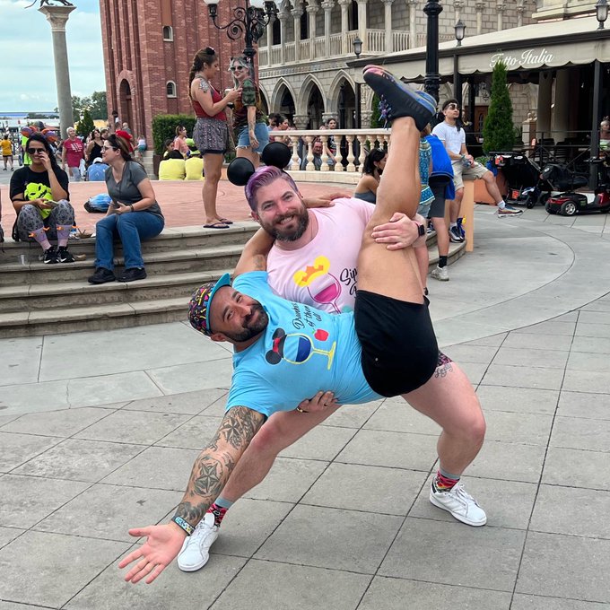 Drunk in Italy #epcot https://t.co/hQZjjZVi3E