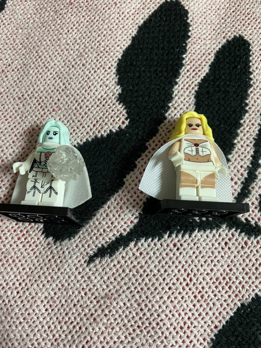 SSalchli's tweet photo. @House_of_X @XofWords @xreadspodcast new #Ecrate #minifigs! https://t.co/kDggvYJYgS
