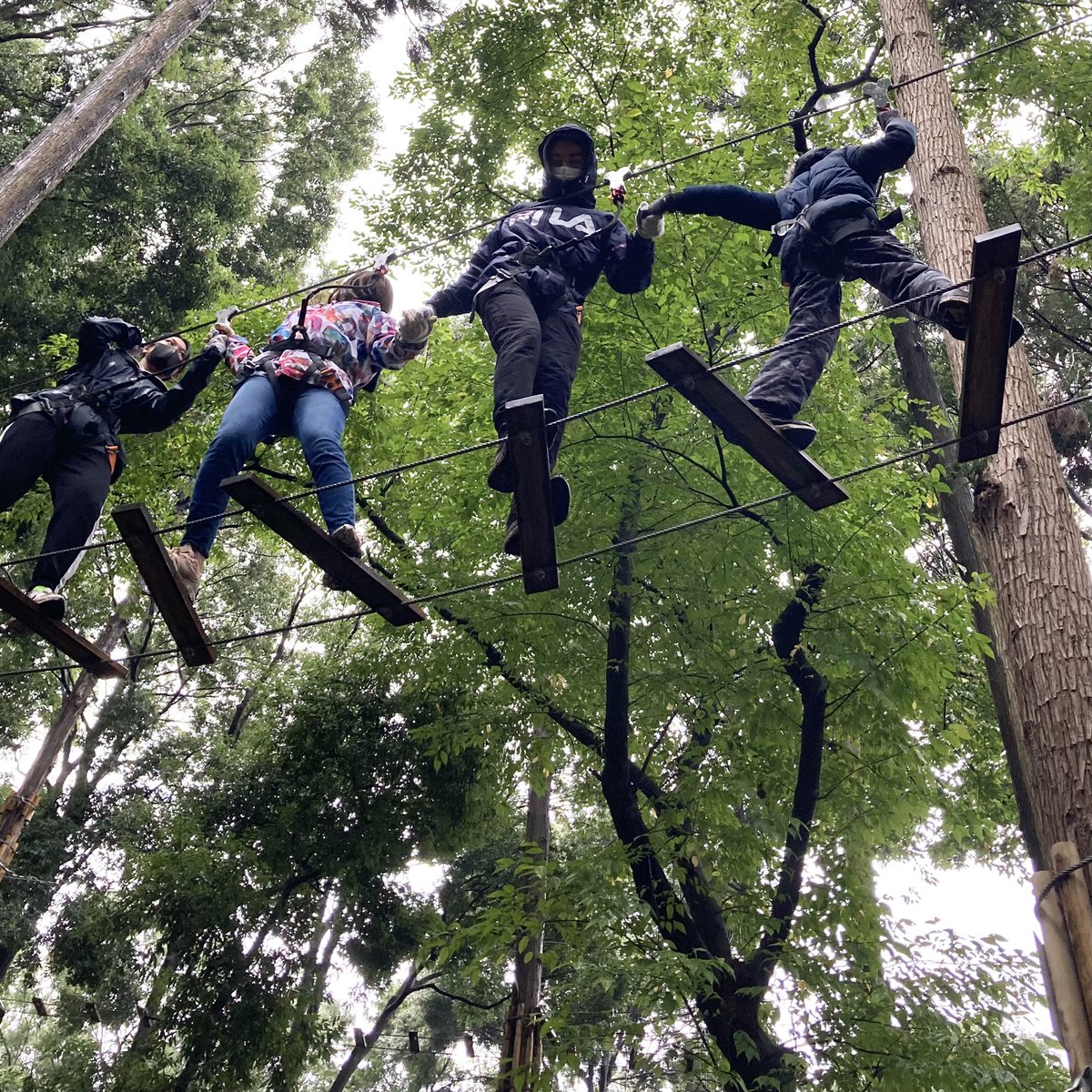 MSTmiddleschool's tweet photo. Odyssey Day 5: A rainy trip to Yokohama for a team building ropes course. It challenged the #adolescents to take some chances, think creatively, and support each other. #MSTEucalyptus #WeAreMST #MSTconfidence #MSTcompassion #montessori https://t.co/AbrZmW7INZ