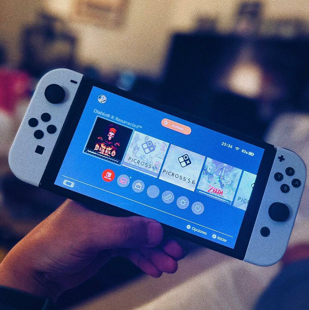 RealAndySilver's tweet photo. Destruyendo al señor del terror desde la comodidad de mi cama…
#diablo #diablo2 #switcholed #nintendoswitch https://t.co/SrchcvTElC https://t.co/rAfZiEDYZh