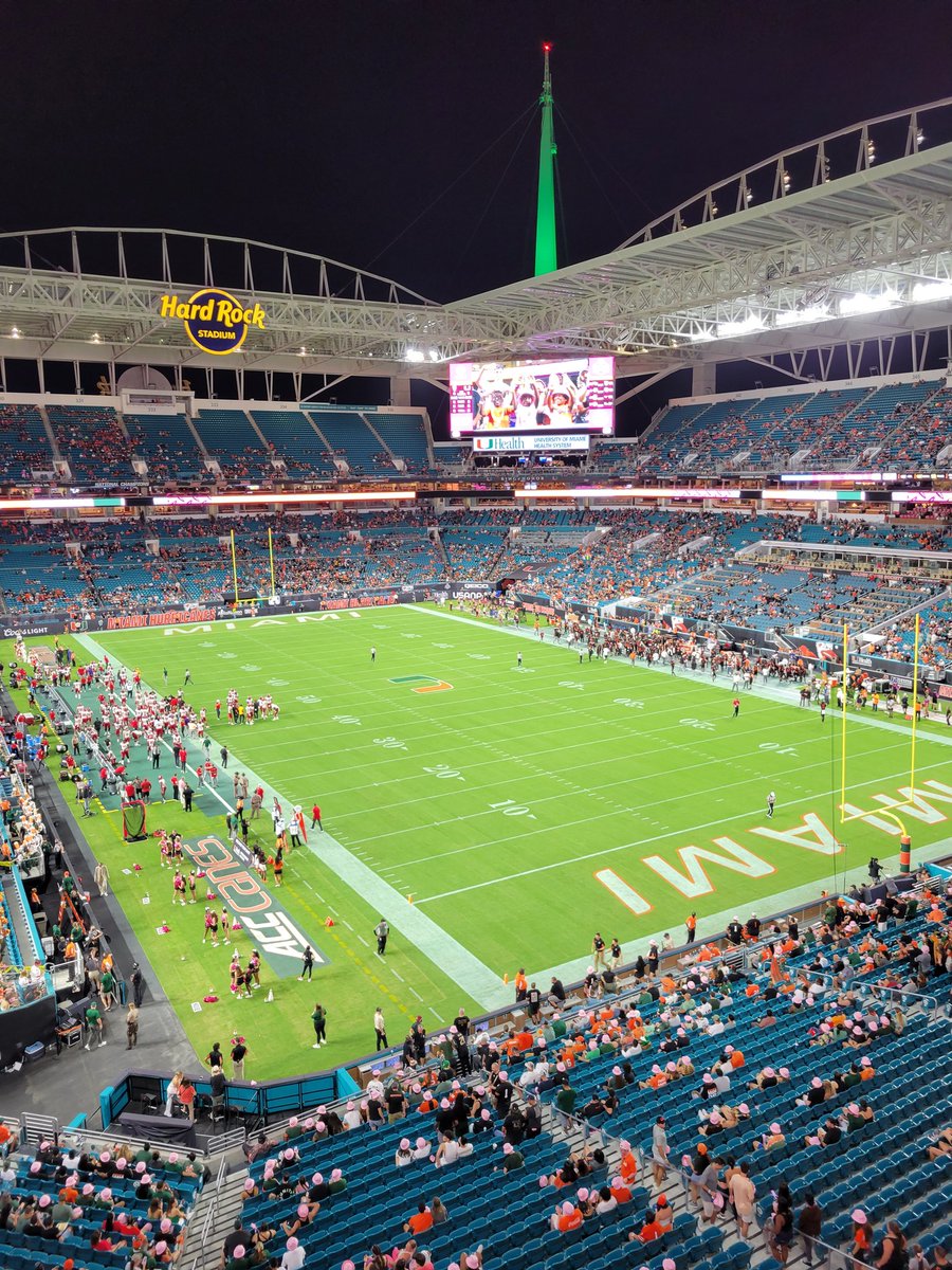 RoundTable305's tweet photo. Manny Diaz is still here huh?!?!? #WorkplacefromFB #Clemson #UFCVegas41 #pennstate #IowaState #UCLA #LilNasX #MostRequestedLive #RollTide https://t.co/crbpCGNJBo