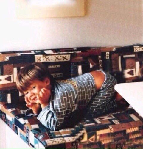 hazcherrycat's tweet photo. ، 🍒 . 𝐀tenção atenção,
               cerejinha em adoção

oi tities!! meu nome é harry mas podem me chamar de hazzie, tenho cinco aninhos, assim ó🖐🏼amo show da Luna e carinho, também tou poculando amiguinhos e uma família pra cuidar de mim.
Da FAV e RT pra ajudar uma cerejinha https://t.co/HS2yLQDzOs