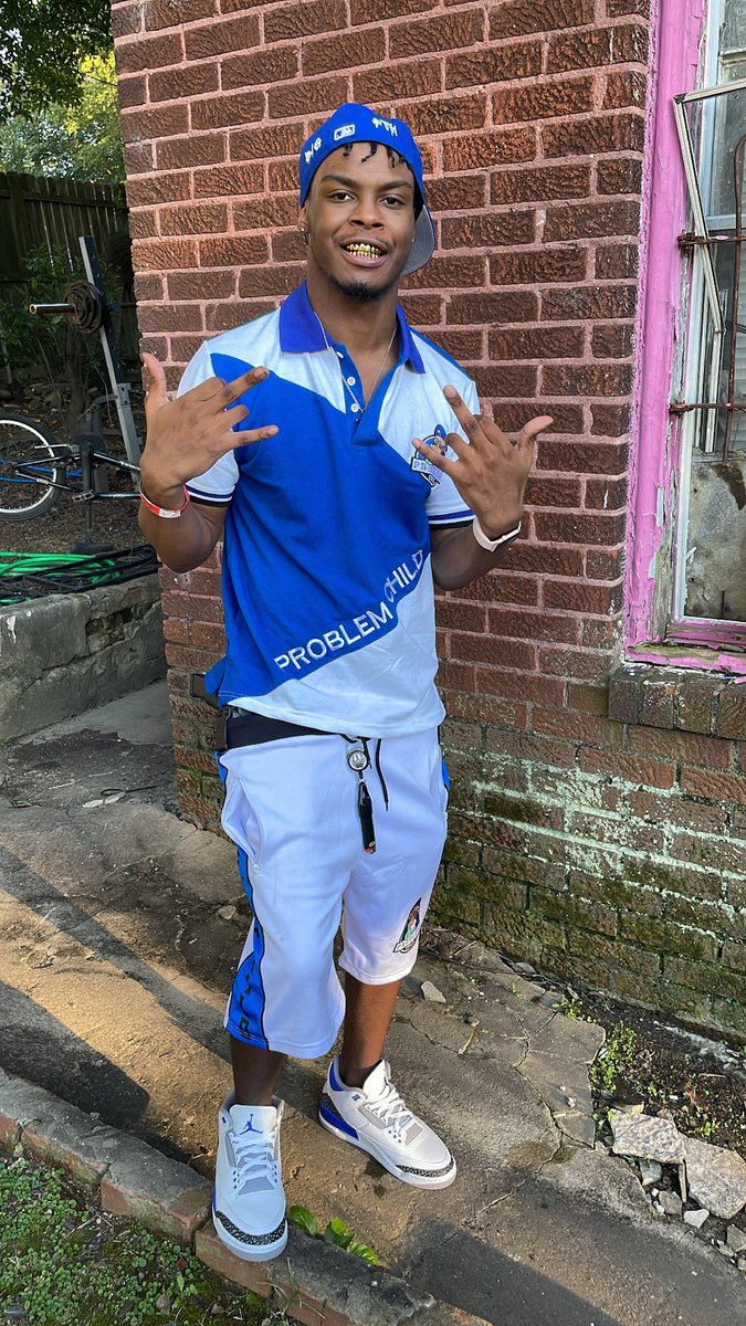 IamJavon1's tweet photo. Can’t See None Of Da Hate 😎 , Too Much Money In My Face 💰 , Make A 👩🏽itch Get It Off Da Flo 🚮 , Can’t Get No Food Off My Plate 🙅🏽‍♂️🖕🏽🗣 #FTH #GG #PikeBaby #FreeCpMG  🦍🚁 https://t.co/zd0fPGlpXn