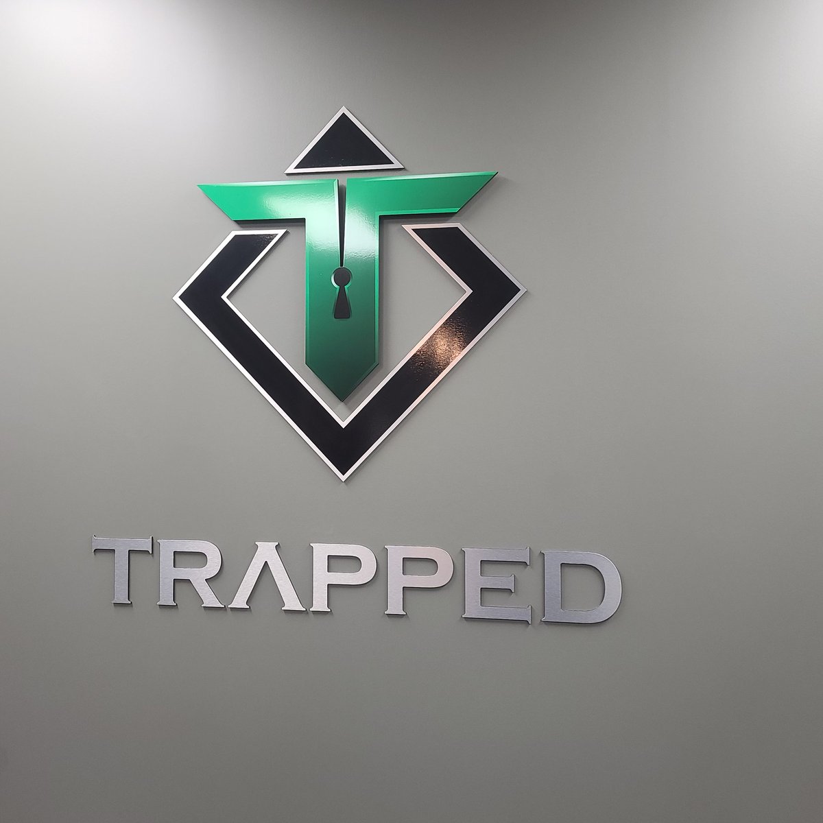 Bsimba20's tweet photo. #TrappedEdmonton https://t.co/EQrULhRcbB
