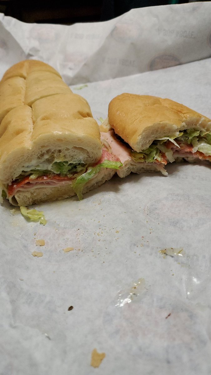 jo_bin's tweet photo. @jerseymikes this does not look like extra cheese and meat.....cashed in my shore points I'd been saving for a giant, paid for the extra cheese and meat, didn't get the extra cheese and meat. 🙄 https://t.co/T1IwRlOncV