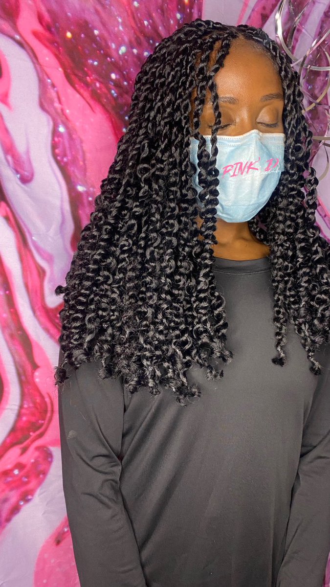 ohthatsavaa's tweet photo. Just me doing what I do best 🥰💕 “Pretty Passion Twist” 🥰😍😍😍 #ComeGetPinkd by the hardest 😌🐐🖤 link in bio ! Follow me @Pinkstyledme on Instagram for more content ! Like , share , &amp; rt 🥰😍😍 https://t.co/SaCrcD8o61