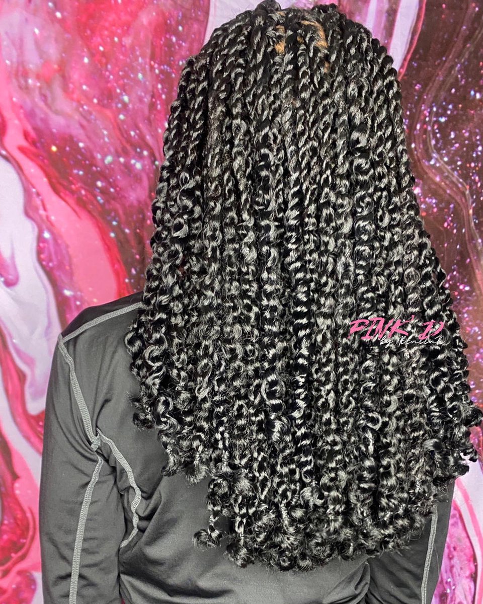 ohthatsavaa's tweet photo. Just me doing what I do best 🥰💕 “Pretty Passion Twist” 🥰😍😍😍 #ComeGetPinkd by the hardest 😌🐐🖤 link in bio ! Follow me @Pinkstyledme on Instagram for more content ! Like , share , &amp; rt 🥰😍😍 https://t.co/SaCrcD8o61