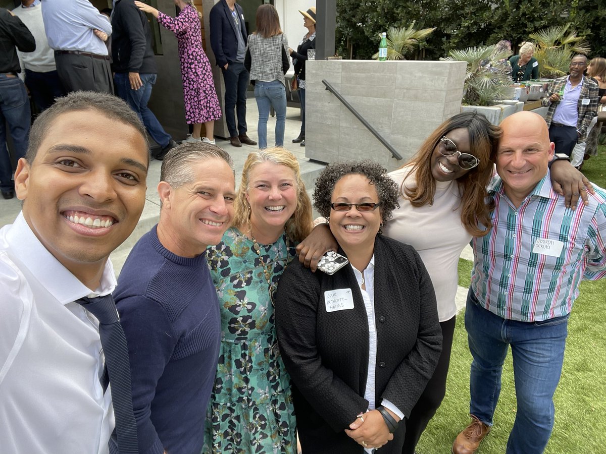 AjwangRading's tweet photo. Great event! Loved seeing my old boss, @CoryBooker. We shall always rise. https://t.co/aGCN2KECw1