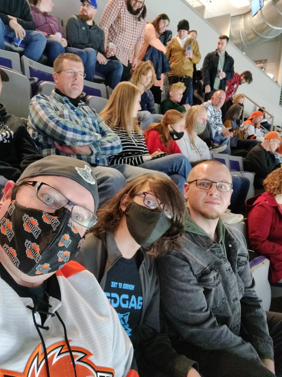 opendarkwing's tweet photo. BACK TO BACK HOCKEY GAMES! LETS! GO! CHAMPS!!! @FWKomets #letsgokomets https://t.co/HMXuR6T4en