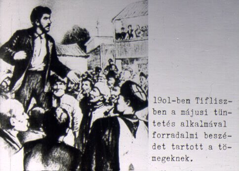 sovietfriends's tweet photo. Slideshow 1: In 1901, he gave a revolutionary speech to the masses at the May Day demonstration in Tiflis.
Slideshow 2: In 1902, Stalin organised the revolutionary movement in Batumi, where he set up the Party's Batumi Committee.
#USFSP #SovietFriends #SovietUnion #Stalin https://t.co/abuirvqwFt