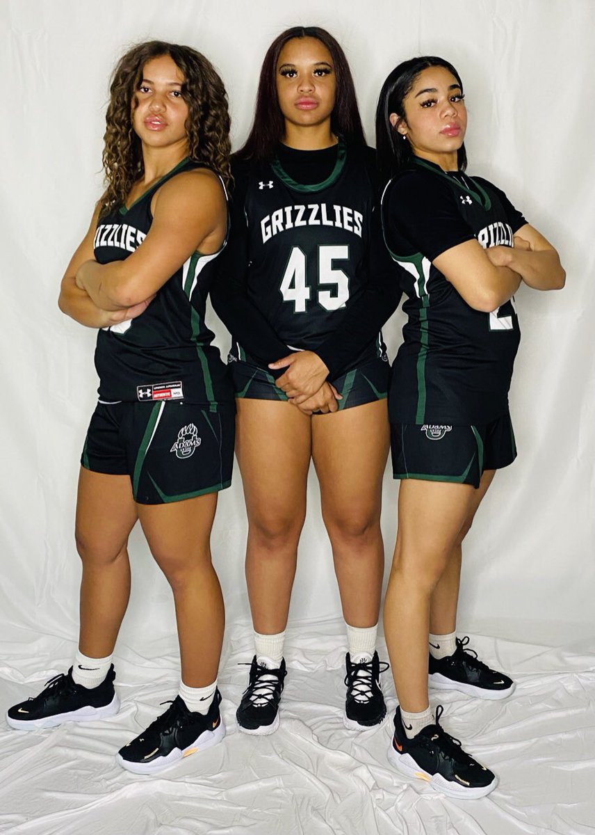 AdamsStateU_WBB's tweet photo. Media Day 🏀 was poppin!!  Grizz Nation! #8days #EmptyYourTank 🐻 https://t.co/IBbbnjhcnM