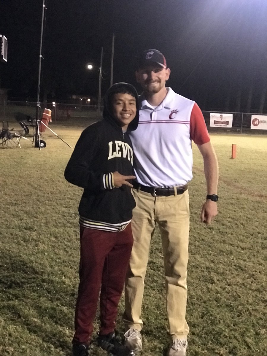 Coach_Ingle's tweet photo. Well this weekend was great!! Started with an awesome Win over Carlisle and then found out that my wife and I are having a baby girl!!! Proud coach and dad!! https://t.co/GKd6pjvqYo