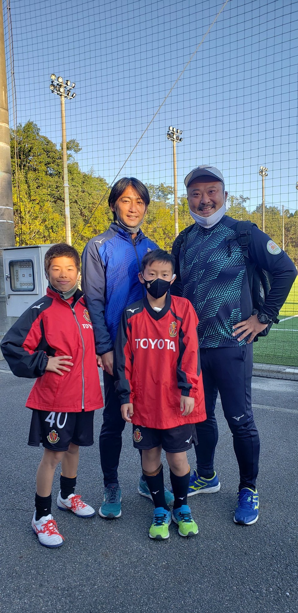 日本一gkを教えるのが上手いgkコーチ荒木在敏 年振りの再開 名古屋グランパスアカデミーコーチ 吉武剛 横浜fa 東京ヴェルディ アメリカ 香港etc また ゆっくり話そうね 顔の大きさが違うことは内緒で 笑 T Co Ztohsxj0zq Twitter