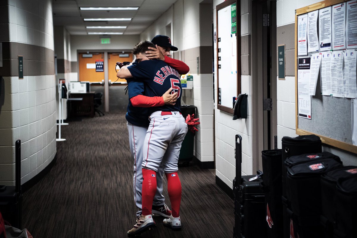 tylermilliken_'s tweet photo. I’m not crying, you’re crying 😭

(📸: .@bjweiss22)

#RedSox | #DirtyWater| #MLB https://t.co/DSHaDi7xnW