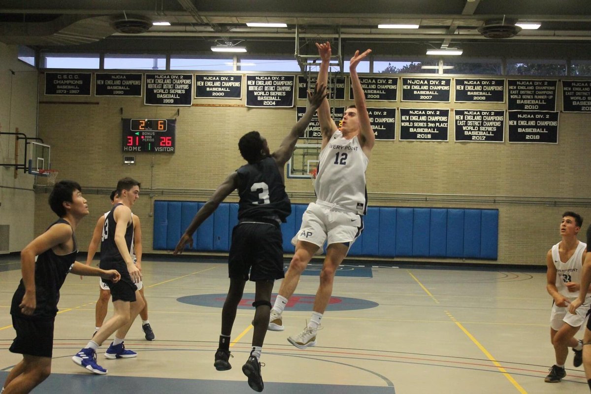 Check out our Facebook page for a photo gallery from last night’s @uconnaverypoint men’s basketball scrimmage action. m.facebook.com/UCAPAthletics/