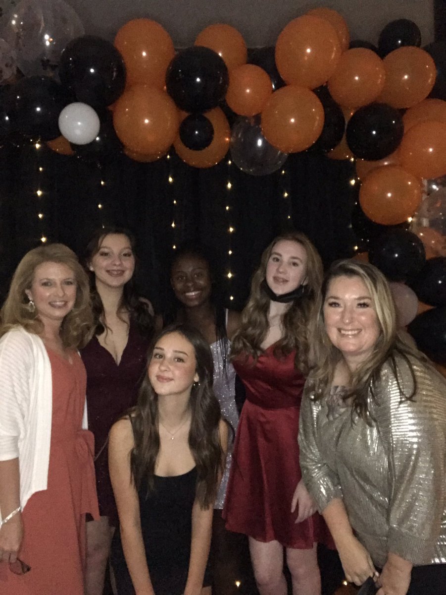 Emily Garcia tweet media