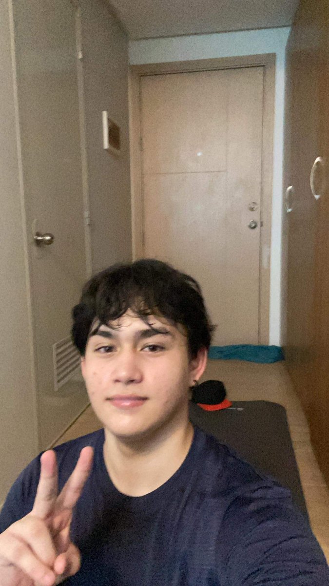 TitoBudsNiTan's tweet image. Namiss ko twitter, gtan and si @tanredroncal 
🖤
#ActiveAgain
#workouTanPicture
#TanRoncal