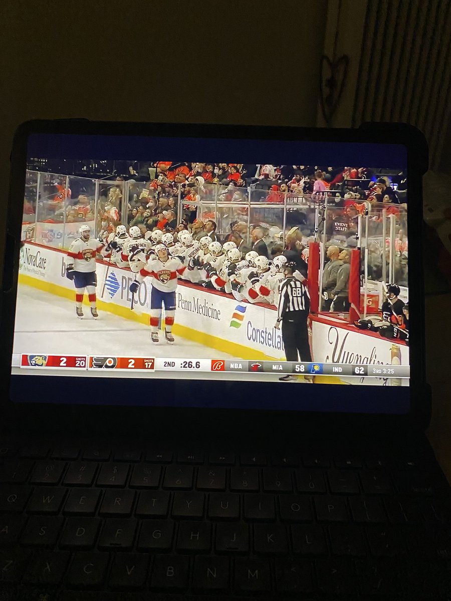 peebs1three's tweet image. @DougPlagens Gus in Greece here, listening and hoping the Cats grind out this win in the 3rd period! Win, and the gyros are on me! #TimeToHunt #WorldFamousTwitterSegment