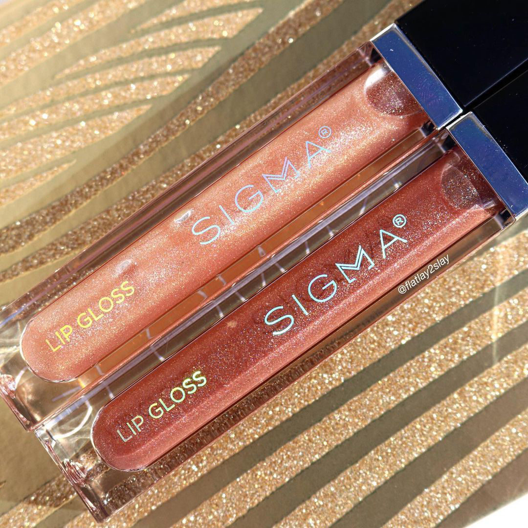 SigmaBeauty's tweet photo. Your lip gloss will always be poppin' with our bestselling Lip Glosses in Brilliance and Idyllic ๐
Do you wear lip gloss every day? Let us know๐
๐ธ: @flatlay2slay
#sigmabeauty #sigmamakeup #sigmabrushes #mua #makeup #lips #lipgloss #fallmakeup #octobermakeup #glossy https://t.co/cczvTSRU1L