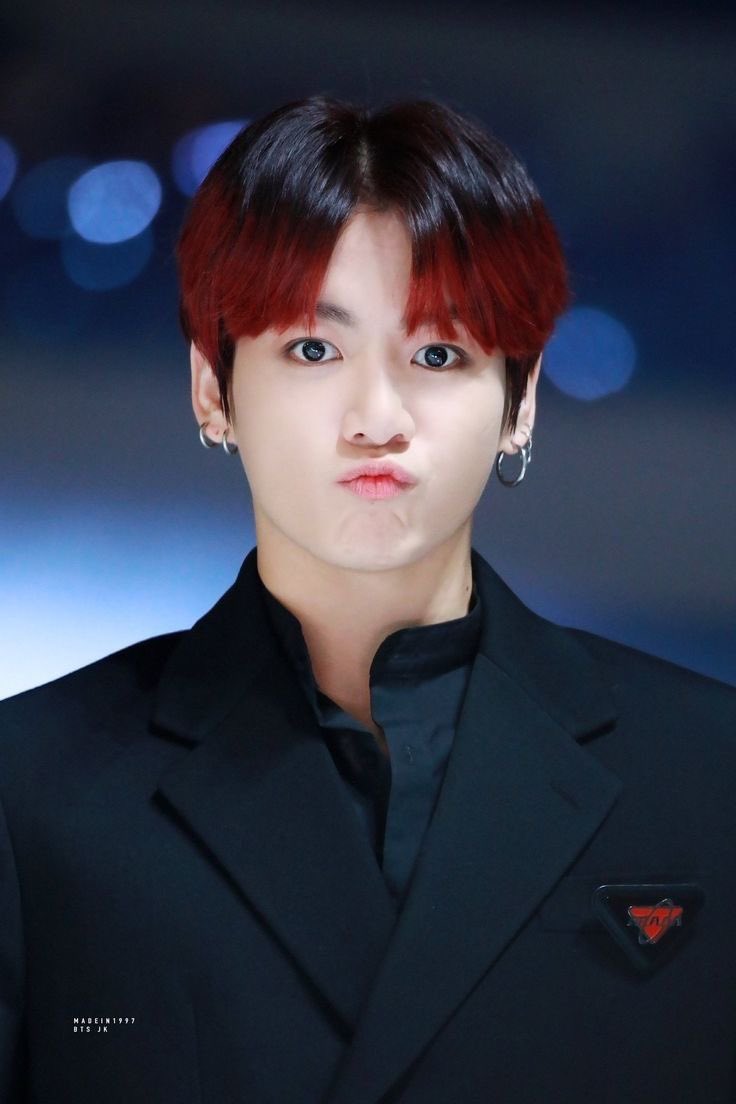 filterjiminie_'s tweet photo. Ele era o lider da mafia mais temida de toda a Coréia do Sul, seu nome era Jeon Jungkook
#tipodefic https://t.co/kZiyODMWBe