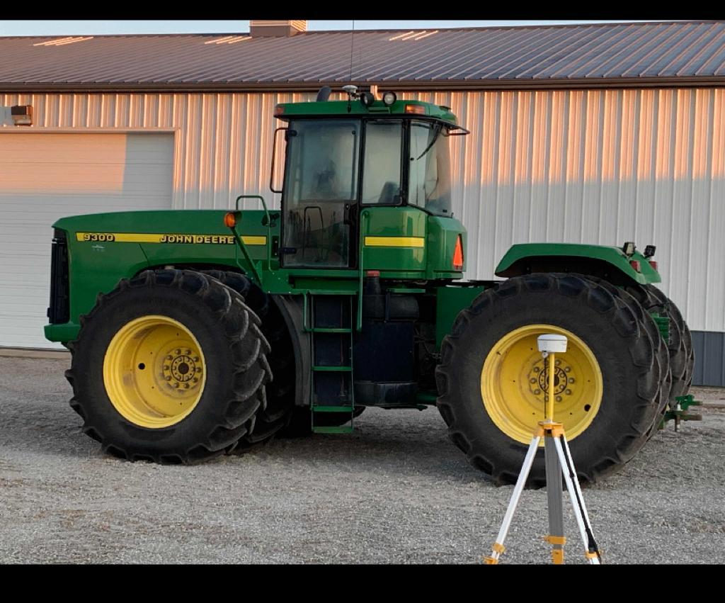 DynamicsFj's tweet photo. JD 4 Wheeler in Iowa!

@FJDynamics 
#AutoSteer #AgTech #GPS #PrecisionAg https://t.co/SV4Z0IUKxi