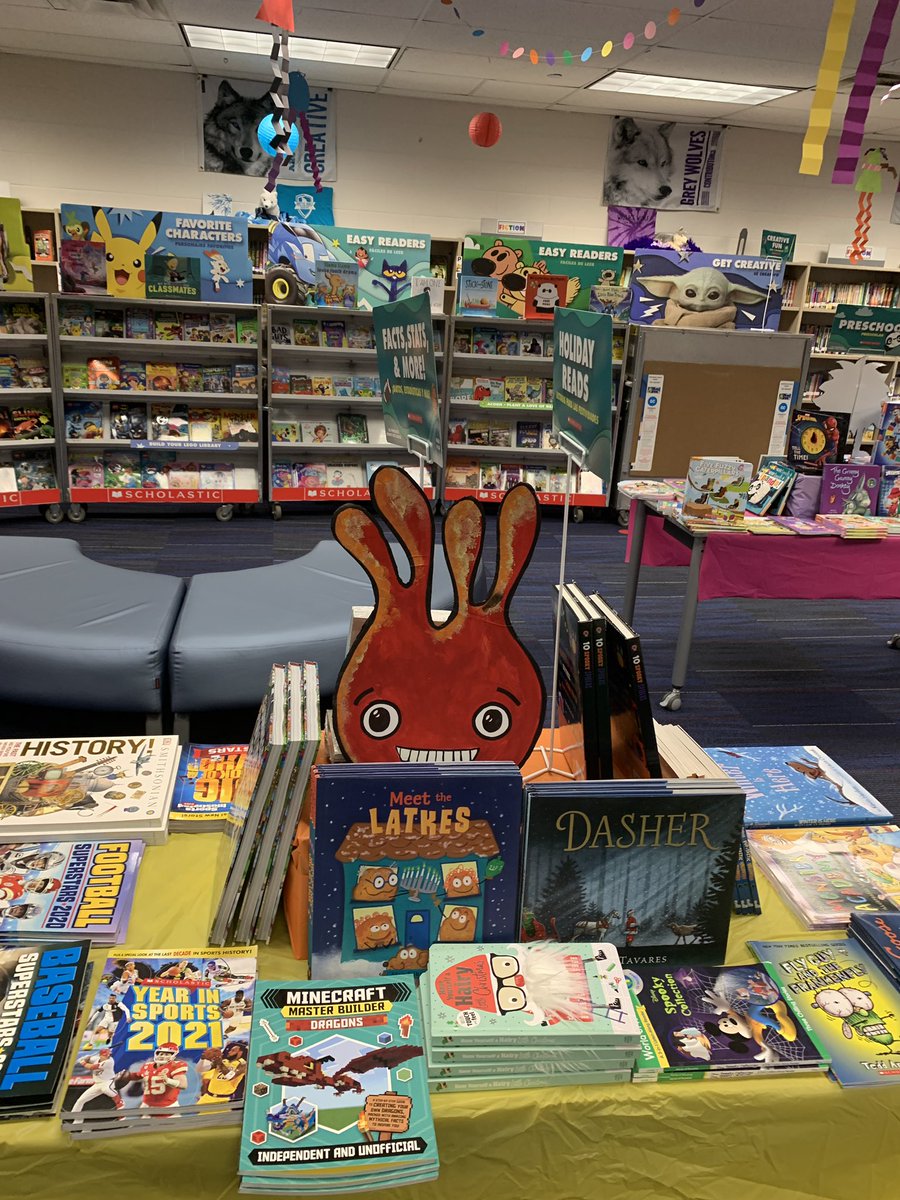 MirskyLibrary's tweet photo. Wallace library book fair starts Monday @HeatherHornor  @mrslibrarybooks @LIBRARIESinRISD https://t.co/oMfat9B7OA