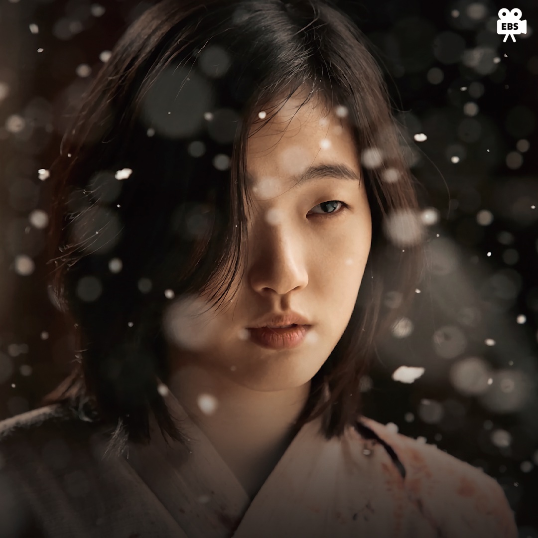 [#EBS영화_10월4주차] 뜻이 다른 세 개의 칼이 부딪힌다! 과연 복수를 향한 설희의 여정은 성공할 수 있을까요? 이병헌, 전도연, 김고은 주연의 무협영...