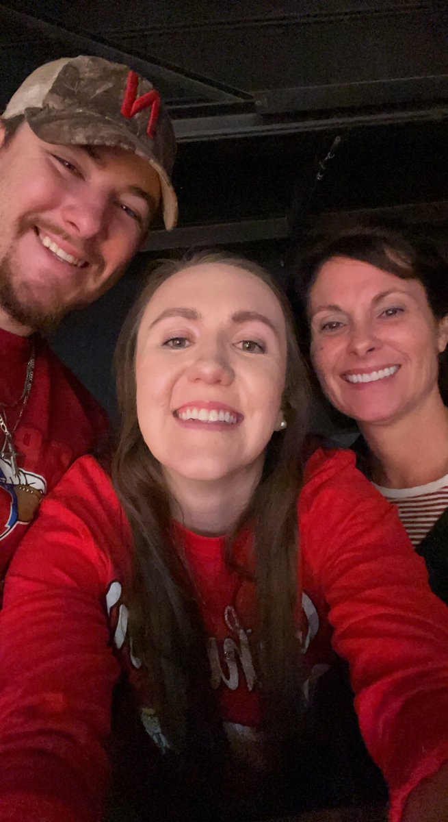 meganshae16's tweet photo. #Huskers https://t.co/tXA8AMxLGI