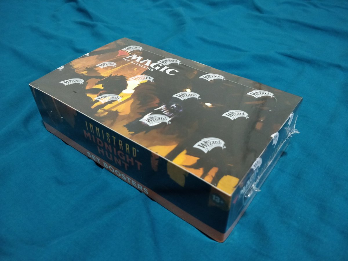 TheDickReckard's tweet photo. I'm so tempted to tear into this dumb box of #MTG #MID #setbooster but I know better... https://t.co/YbWPUetxHS