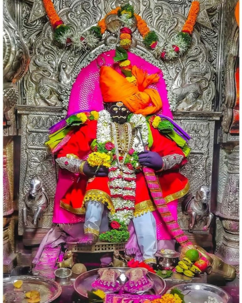 MarathiStars's tweet photo. दख्खनचा राजा जोतिबा😍😍🥰💝
.
.
.
#marathi #marathistars #ganpati #jotiba #mahalaxmi #aambabai #mahadev #changbhal  #marathi #kolhapur #maharashtradesha #maharashtradesha #maratha #maharashtra #pune #mumbai #kolhapurmaharashtra #jyotiba #jotibarja https://t.co/0SEYfSoO4I