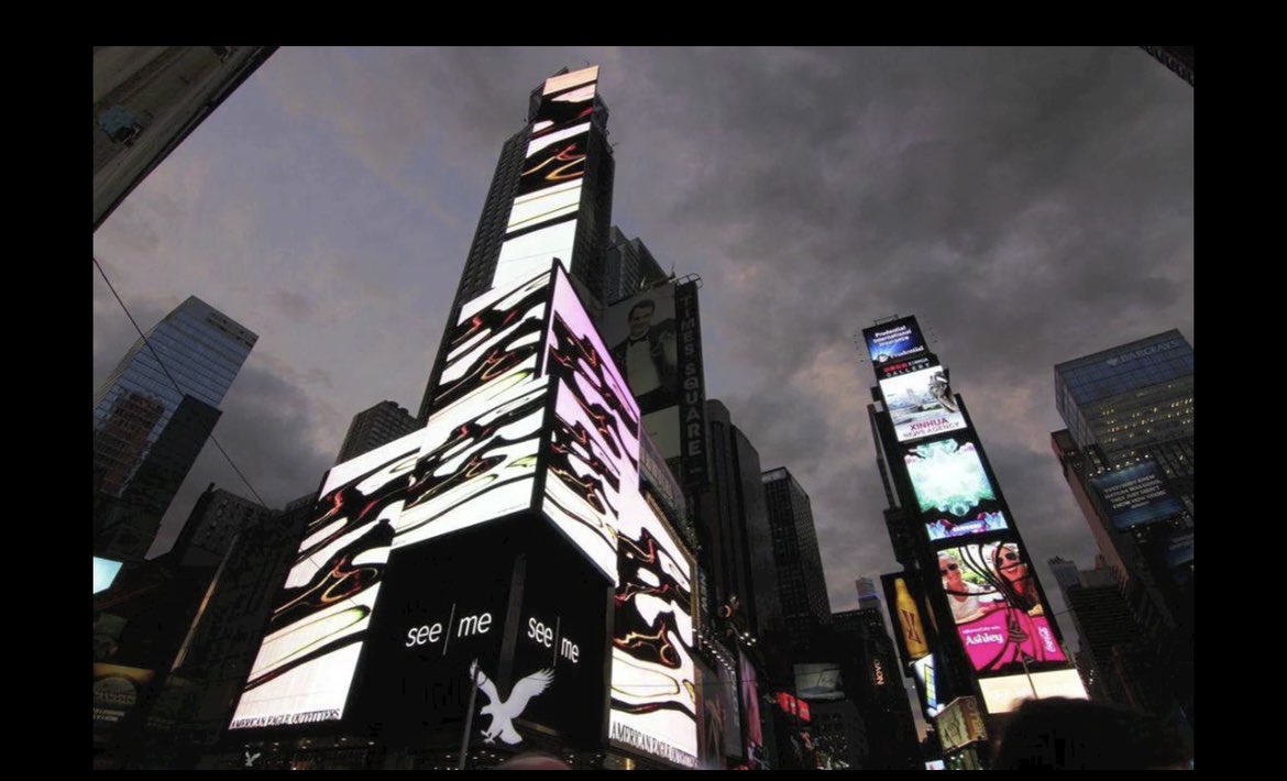 ARTJEDI1's tweet photo. 🚀I did have my art in #TimesSquare 
 NYC 🚀♥️2015!😭💪🏽

Title: PARALLEL LIVES
Series: An Echo Of Chaos 
Medium: Photography
Artist: @BeaKayani aka @ARTJEDI1 

🥰🧬MY GENESIS COLLECTION COMING 👉🏽 @SuperRare V.SOON🚀

🎉To Whitelist yr interest pls write to:

artjedi1@artjedi.art https://t.co/v8jV1LgFah