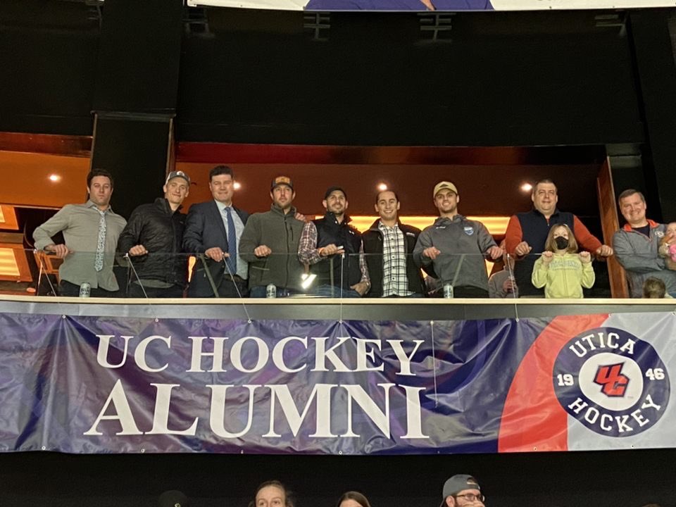 UticaMensHockey's tweet image. Thank you to our CNY alums that came out for tonight’s win vs. Cortland! #PioneerHockey #WeAreUtica