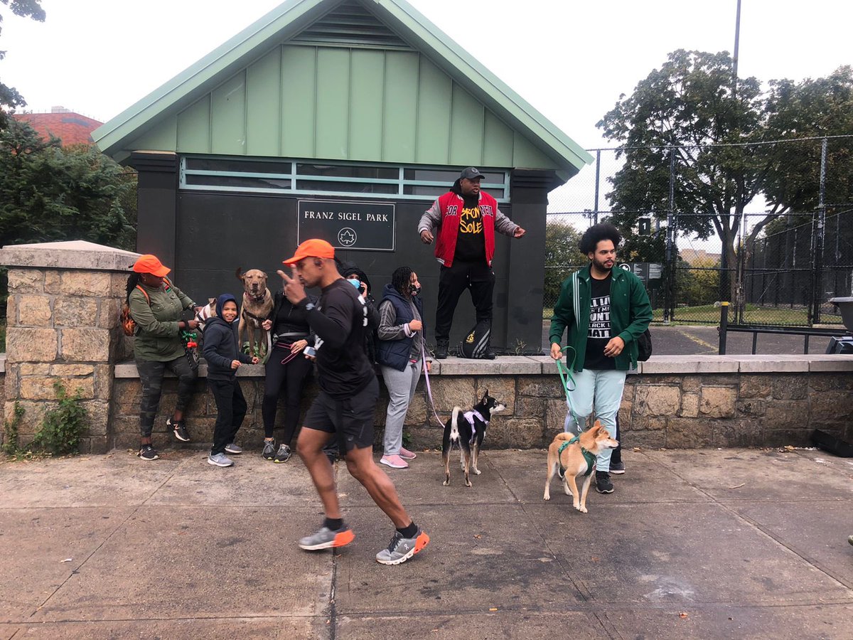 BronxSole's tweet photo. #bronxsole #yourhealthyourhoodyourhistory #itgoesdowninthebx #bxs #forbronxitesbybronxites #theboogiedown #boogiedownbronx #theboogiedownbronx #bronxfit #not62 #lovingthebronx #learningthebx #bronxhistory #knowyourhood #keepinitbronx #ahealthybronx https://t.co/oVawDtikqS