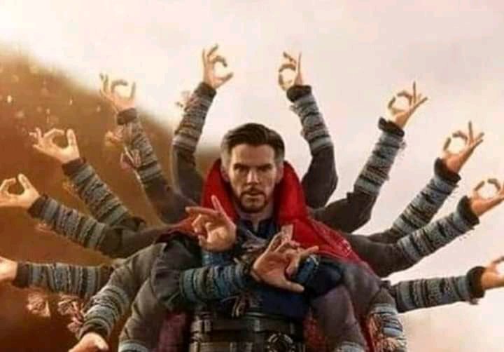 se_escapa's tweet photo. Yo hablando por 2 cuentas de Messenger interactuando en Facebook y Twitter y escribiendo en grupos de WhatsApp...todo a la misma vez https://t.co/6XkWsePBbN