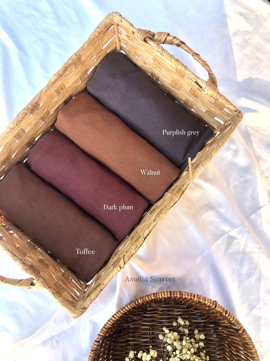 ameliascarve's tweet photo. FATEMA SAOK
Material : Cotton viscose
Price :
SIZE S : RM13
SIZE M : RM17
‼️actual color might differ slightly due to lighting‼️
📲 https://t.co/nqreSczBhu
#tudungsarung #saok #souk #tudungmurah https://t.co/VafAtqcAmi