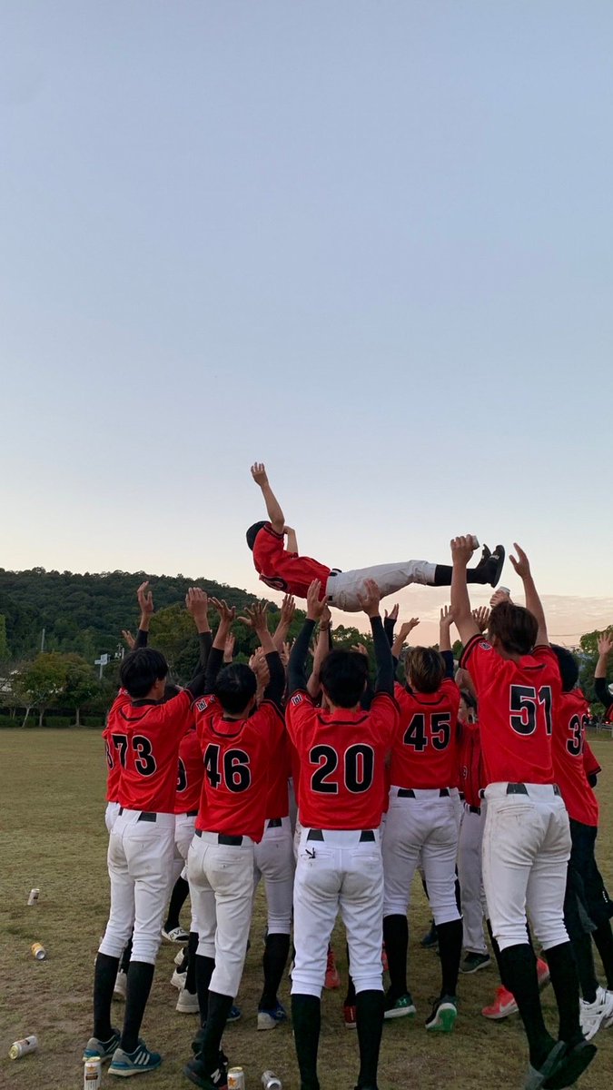 Baseball_SIU's tweet photo. 秋季Ⅰ部リーグ戦

全日程を終え、6勝1敗

得失点差で準優勝となりましたが、西日本大会出場を決めました✨

個人賞は以下の通りです！

優秀投手賞
日田③

ベストナイン
投手部門  中村②
捕手部門  竹内②

諸事情により、時差ツイートとなり、申し訳ありませんでした🙇‍♂️ https://t.co/HN0HxBn6d9