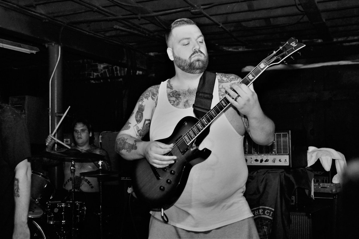 Strict812's tweet photo. Evansville last week with the mighty Constraint and Gates 2 Hell 

This one goes out to all of the flip phones in the pit 📟📟📟 https://t.co/y7Mu59w82z