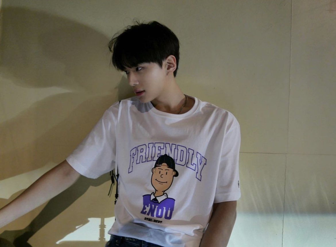 seraphix0x's tweet photo. 𝘙𝘛 𝘦𝘷𝘦𝘯𝘵✨

민혁이 생일 기념 날은 추워졌지만 옷은 있으면 좋은 거니까요(◜௰◝) 언제나 빛나는 우리 민혁이의 생일 많이많이 축하해주세요🥳 트친한정🙅‍♀️ 몬베베 한정🙅‍♀️ 11월 3일 11시 3분 당발 https://t.co/52ow8kCDlP