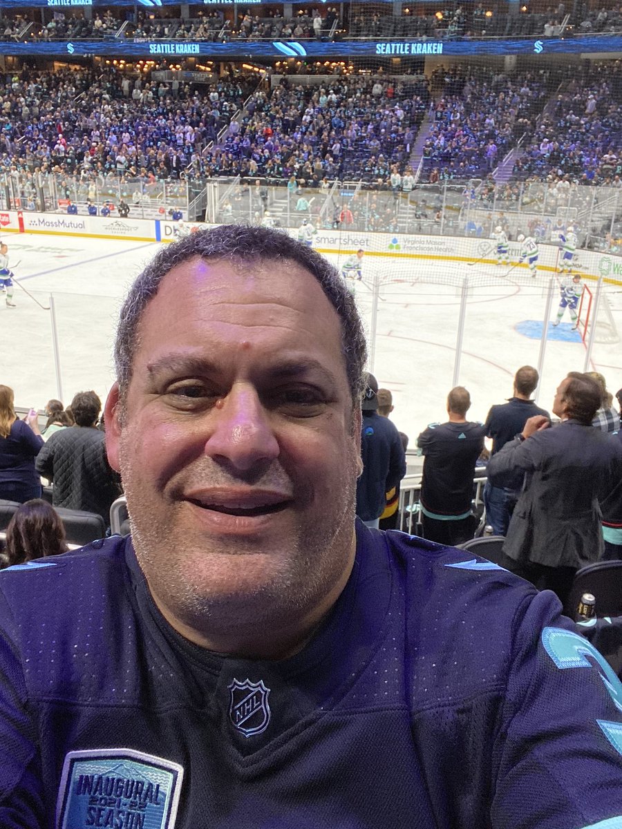 LiquidMonkey's tweet photo. Ready for Game 1 at home. Go Kraken #seakraken https://t.co/o4DSXB12fG
