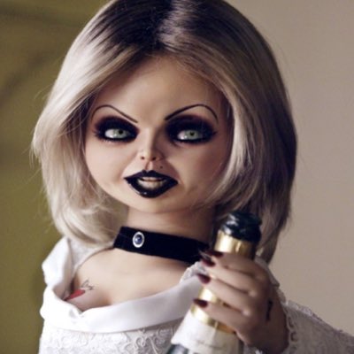 GothKillerDoll's tweet photo. #NewProfilePic https://t.co/U3sm5xRSYQ