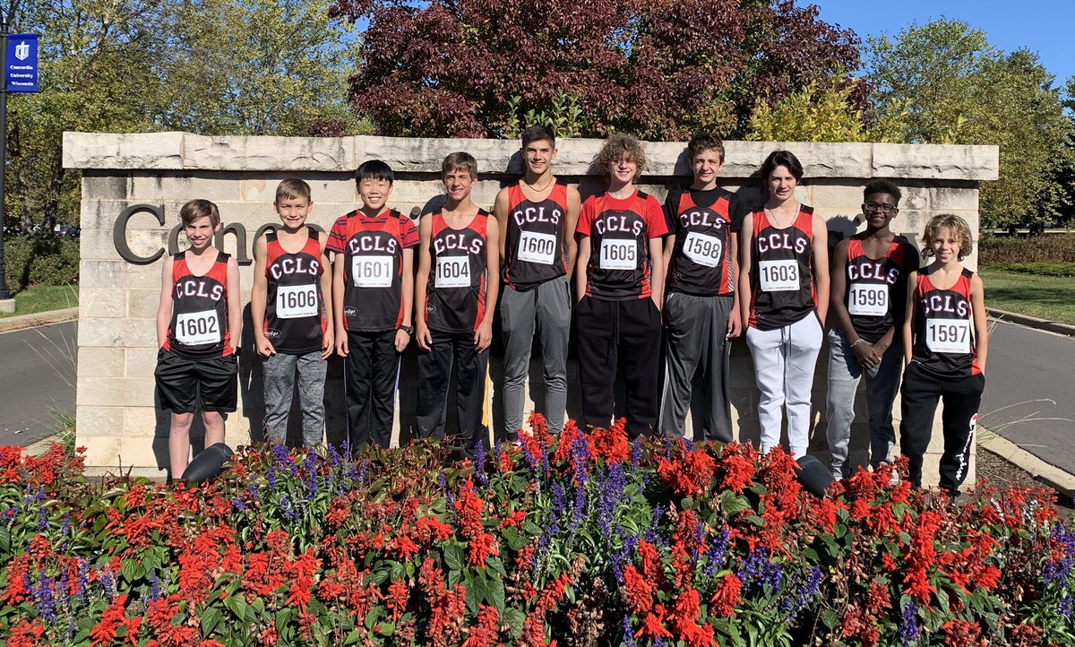 CCLSAlbers's tweet photo. The @CCLSChargers boys XC team competed at Nationals today—a beautiful day with 200 boys in the race! Pretty much every boy had a PR, and the team finished 12th. Special congrats to our 8th graders: Cooper, DM, Jacob, and Liam. https://t.co/md7m8jsEAk