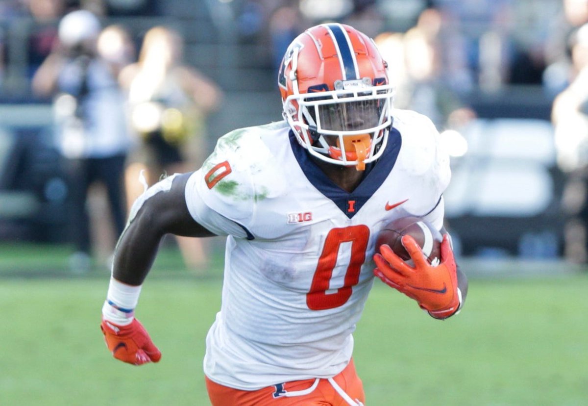 PFF_College's tweet photo. Most missed tackles forced in Week 8

1. Hassan Haskins, Michigan - 14
2. Josh McCray, Illinois - 12
3. Blake Corum, Michigan - 11
4. Chase Brown, Illinois - 10 https://t.co/KZ5OL8ImXp