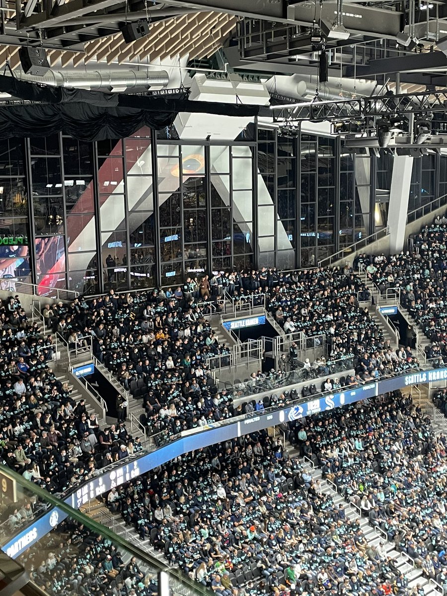 frank_seravalli's tweet photo. Tough to see but one of the cool things with the glass just outside - the fans who are watching through the windows @ClimateArena. That is street level outside, gives a sense of how deep ice level is here. https://t.co/ZcpHLmVyPc