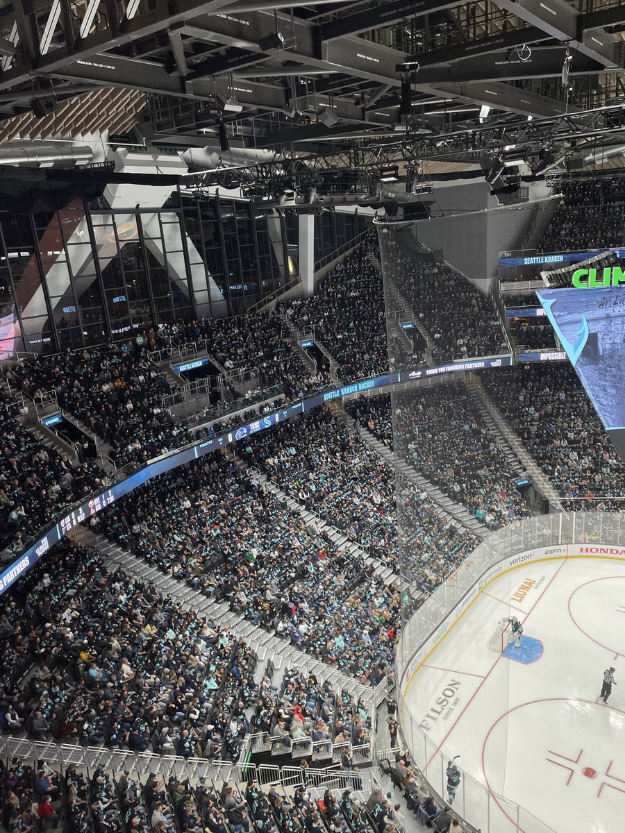 frank_seravalli's tweet photo. Tough to see but one of the cool things with the glass just outside - the fans who are watching through the windows @ClimateArena. That is street level outside, gives a sense of how deep ice level is here. https://t.co/ZcpHLmVyPc