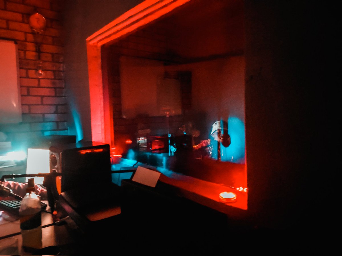 AbsoluteInkEnt's tweet photo. Late Night Studio Session https://t.co/LP1s4kyNPj