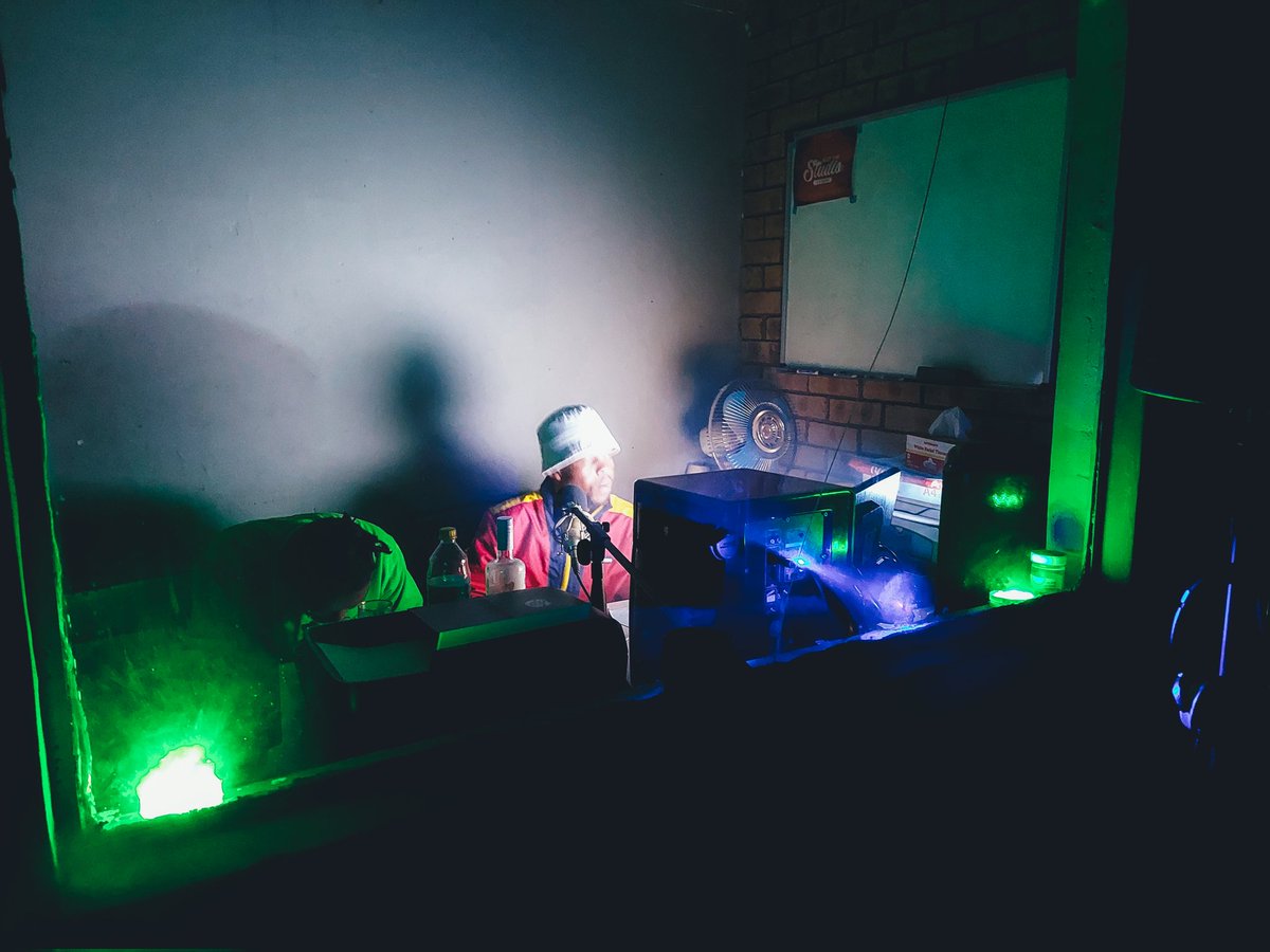 AbsoluteInkEnt's tweet photo. Late Night Studio Session https://t.co/LP1s4kyNPj