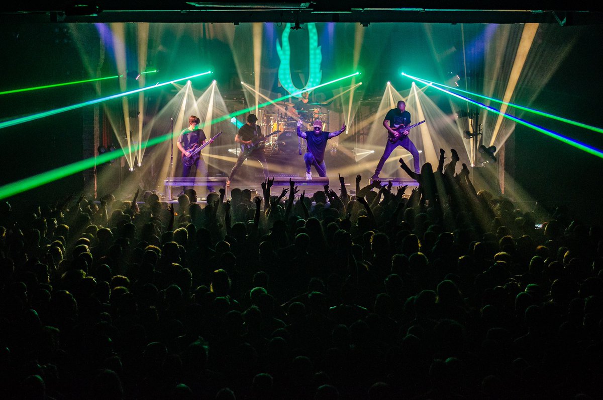 BogartsShows's tweet photo. Cincinnati! You didn’t disappoint tonight, bringing the energy from the second our hometown friends in @lmtf hit the stage.

You kept the energy high and the pit open for @erraband @fitforakingtx and OF COURSE @augustburnsred 

📸 @AndyMcGinnis92 https://t.co/6vpNSuxgXO
