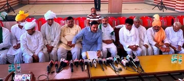 OfficialINLD's tweet photo. ऐलनाबाद उपचुनाव में विभिन्न खापों के प्रतिनिधियों द्वारा दिए गए समर्थन के लिए तहेदिल से आभा��� | https://t.co/cczlwesbM8