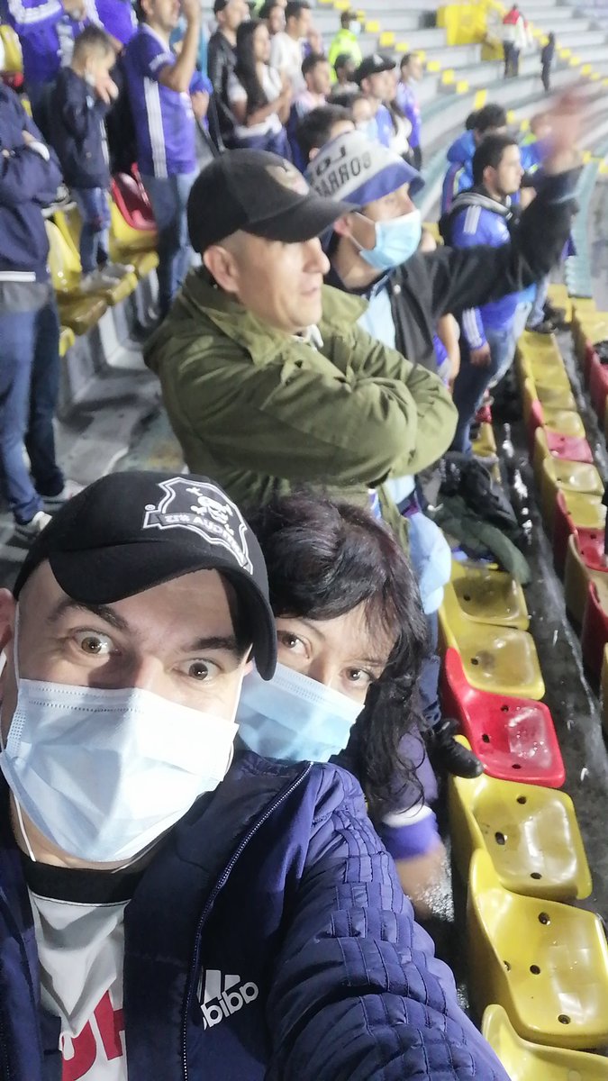 AN77ONY's tweet photo. @Radioacktiva_
#TormentaAzul 🎶⚽⚽⚽⚽🍻 https://t.co/BNNeXCqW9C
